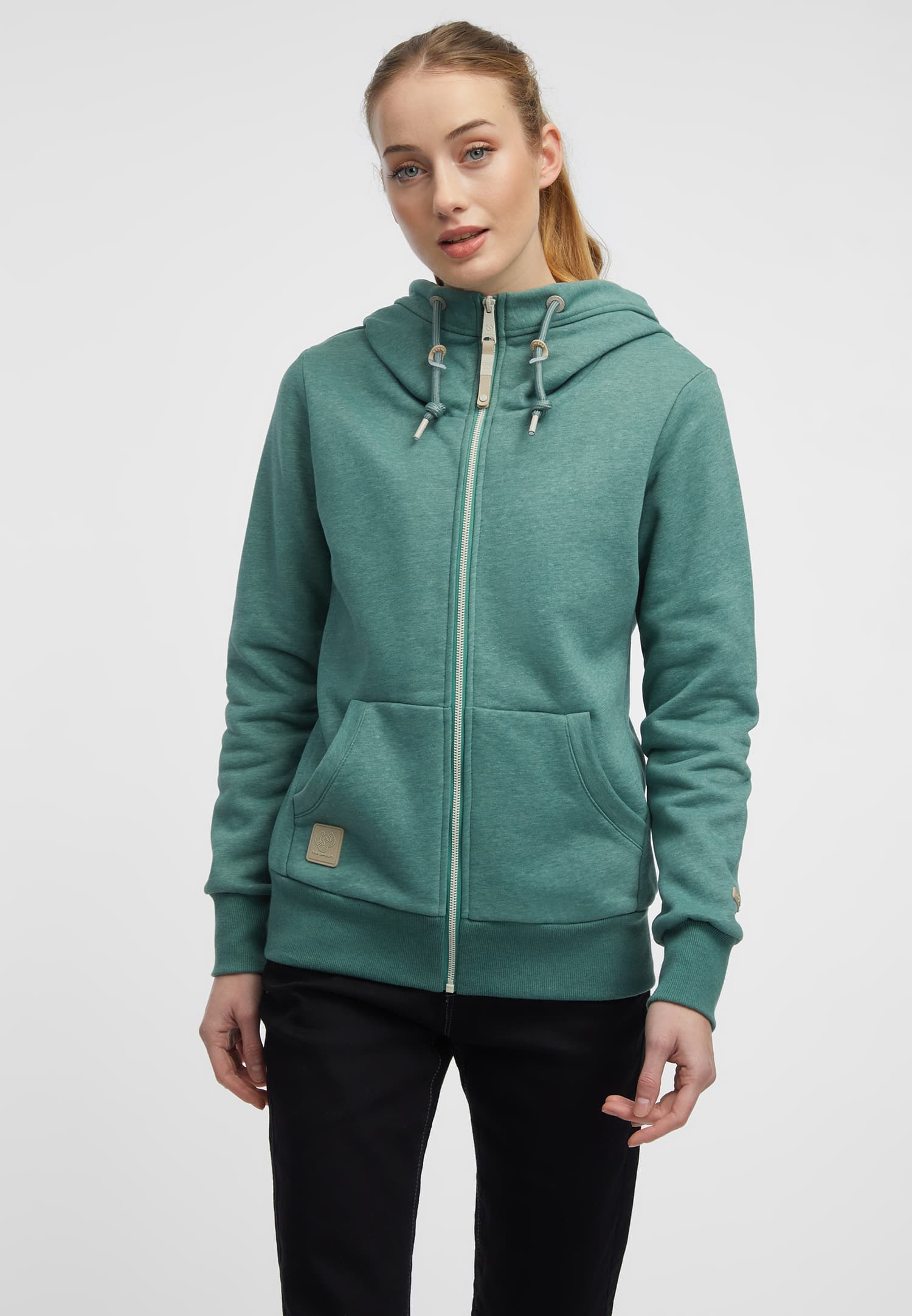 NESKA ZIP COMFY